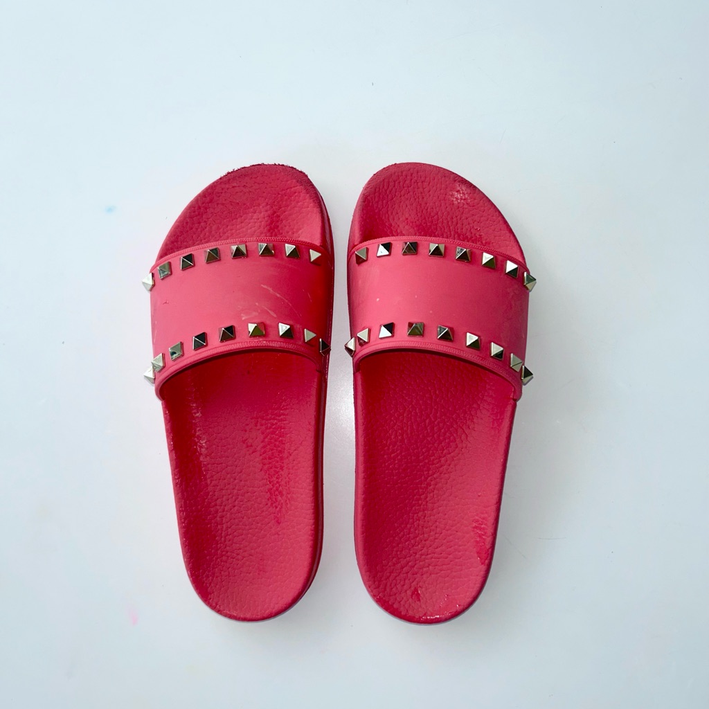 Authentic Valentino Rockstud Slides In Pink